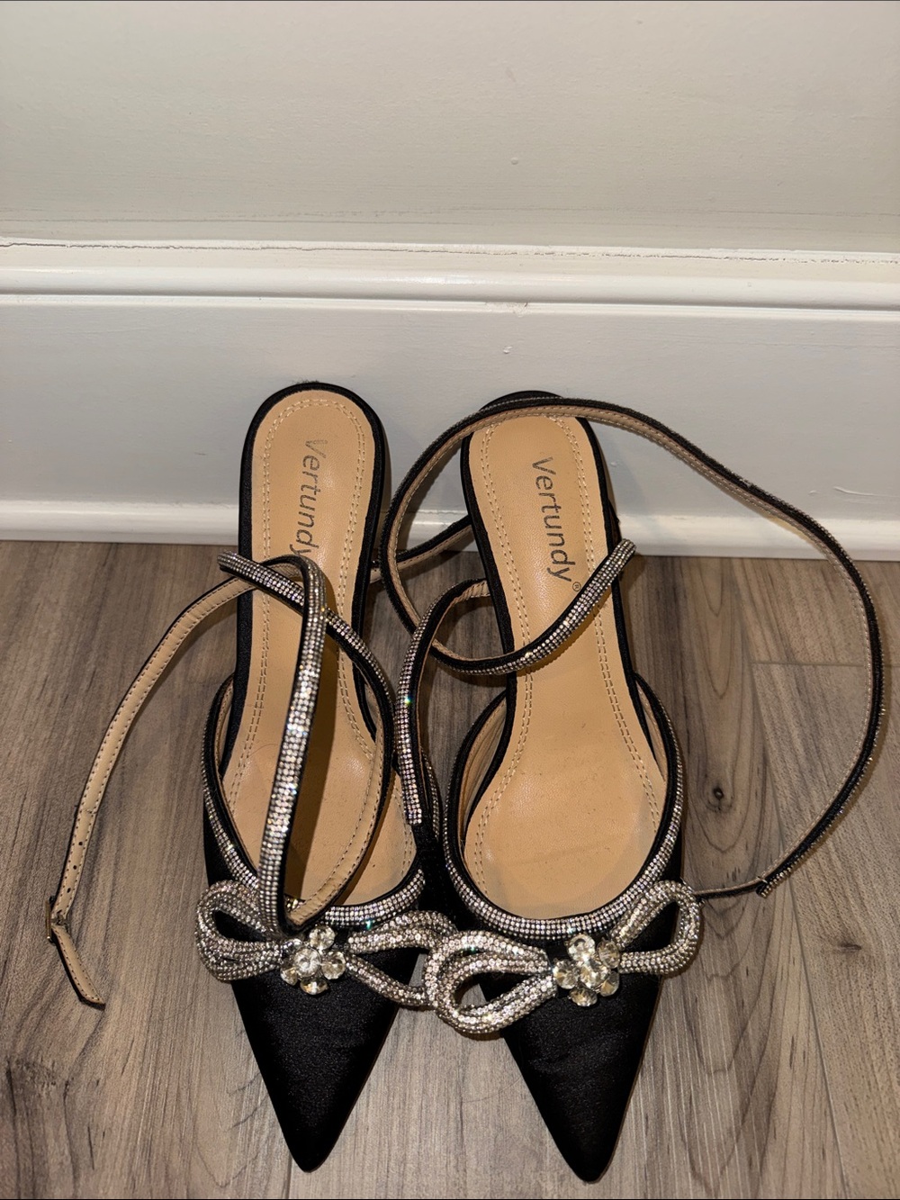 Black Pointed Toe Bow Embellished Heels